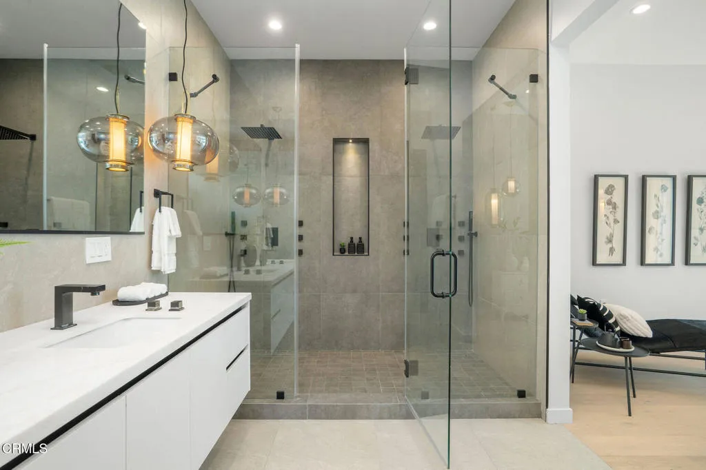 5622 Natick Avenue, Sherman Oaks, California 91411 home-pic-17